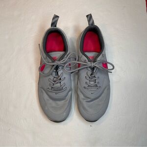 Nike Sneakers Air Max Thea Girls Youth Gray with Vibrant Pink Accents Size 5Y
